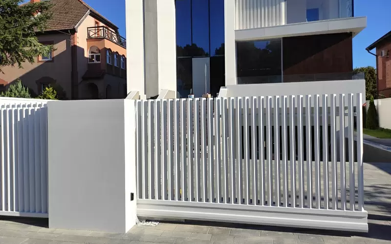 Модель STRINGS