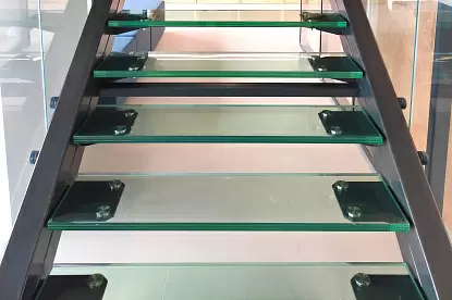 GLASS+_1