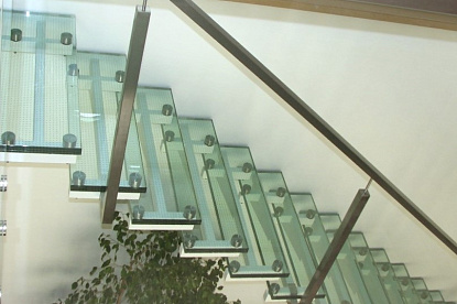 GLASS+_4